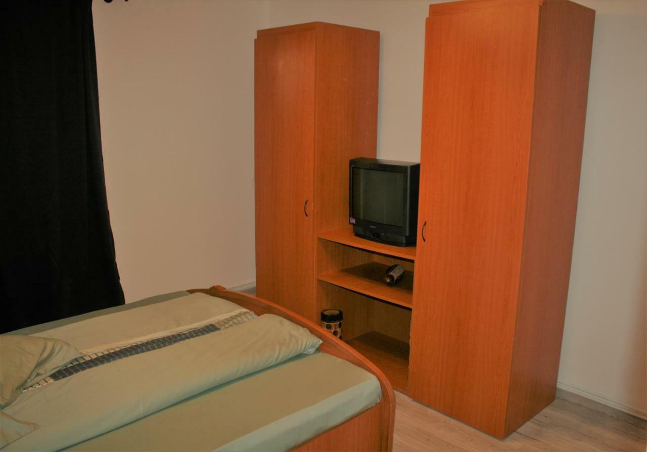 Casa Peterfi Apartment Targu-Mures Bagian luar foto