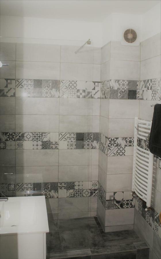 Casa Peterfi Apartment Targu-Mures Bagian luar foto